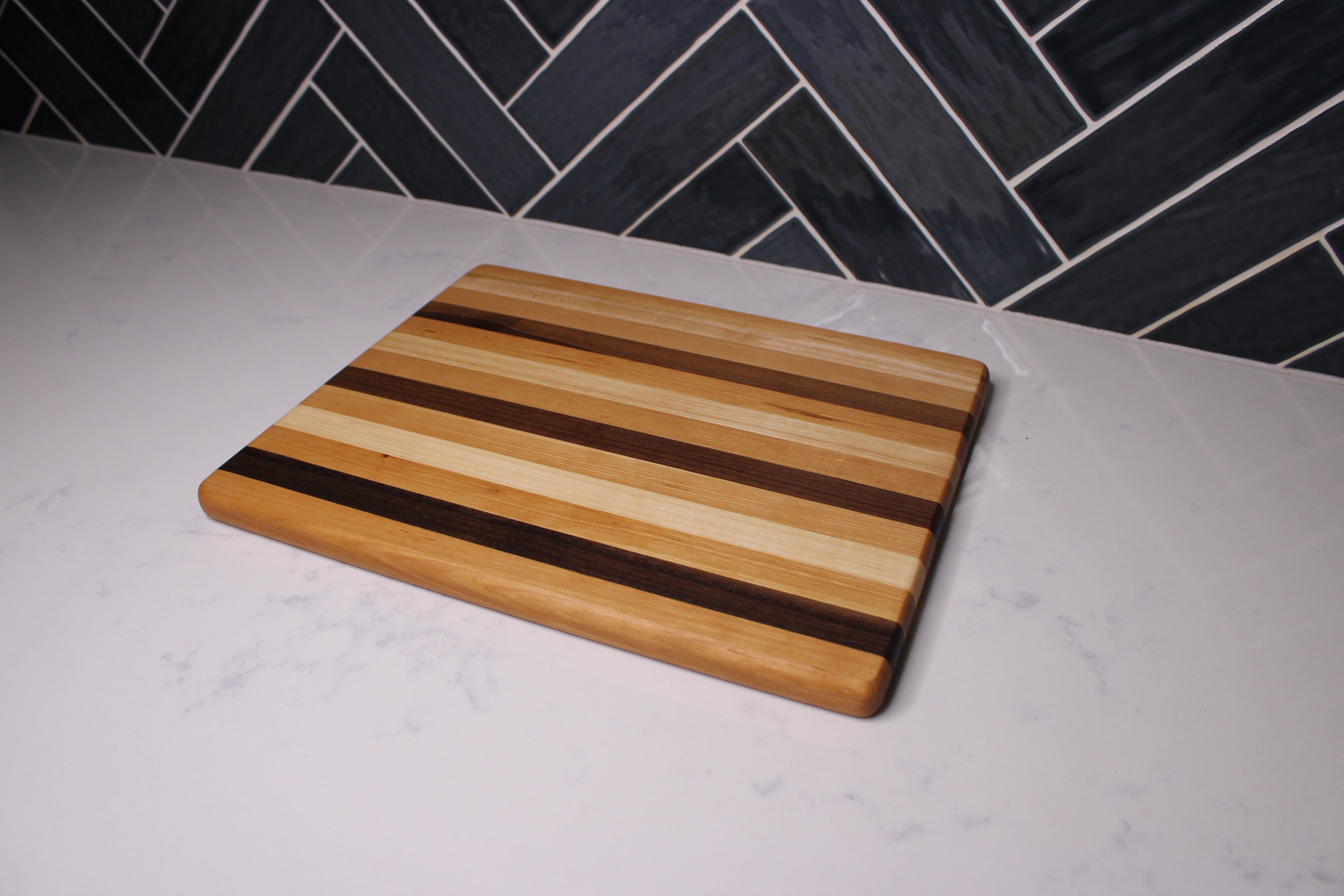 Maple/ Walnut/ Cherry Edge Grain Cutting Board