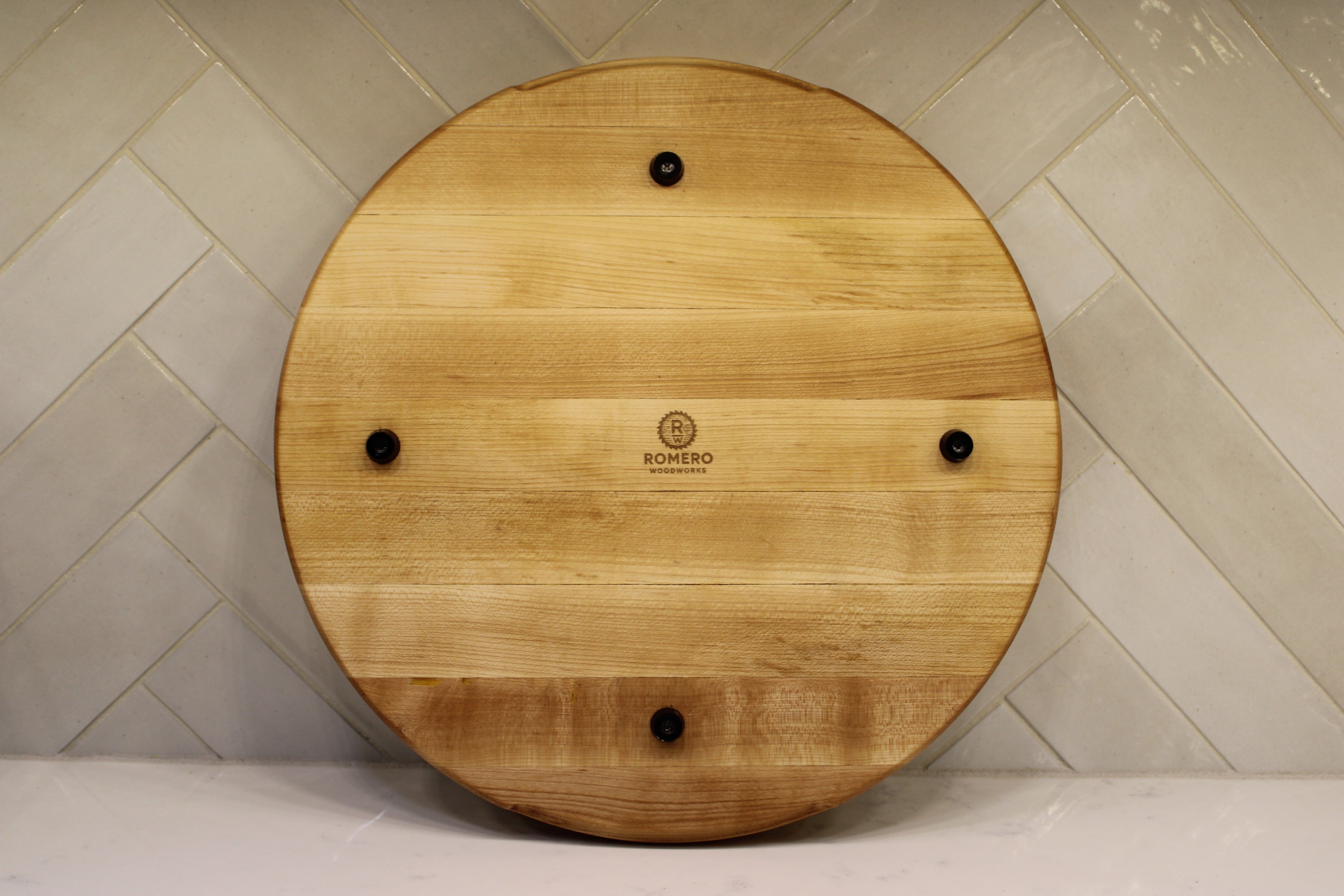 Maple Round Edge Grain Cutting Board 14” Diameter